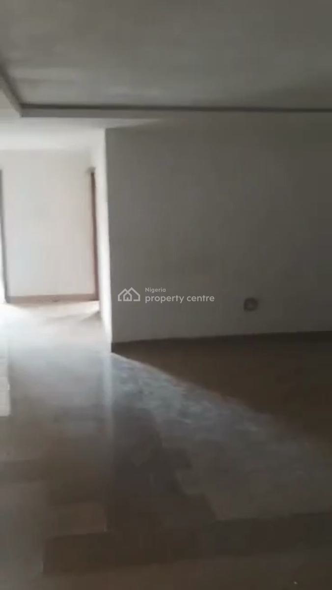 Lovely 4 Bedroom Penthouse with Wardrobes, Off Admiralty Way, Lekki Phase 1, Lekki, Lagos, Flat / Apartment for Rent
