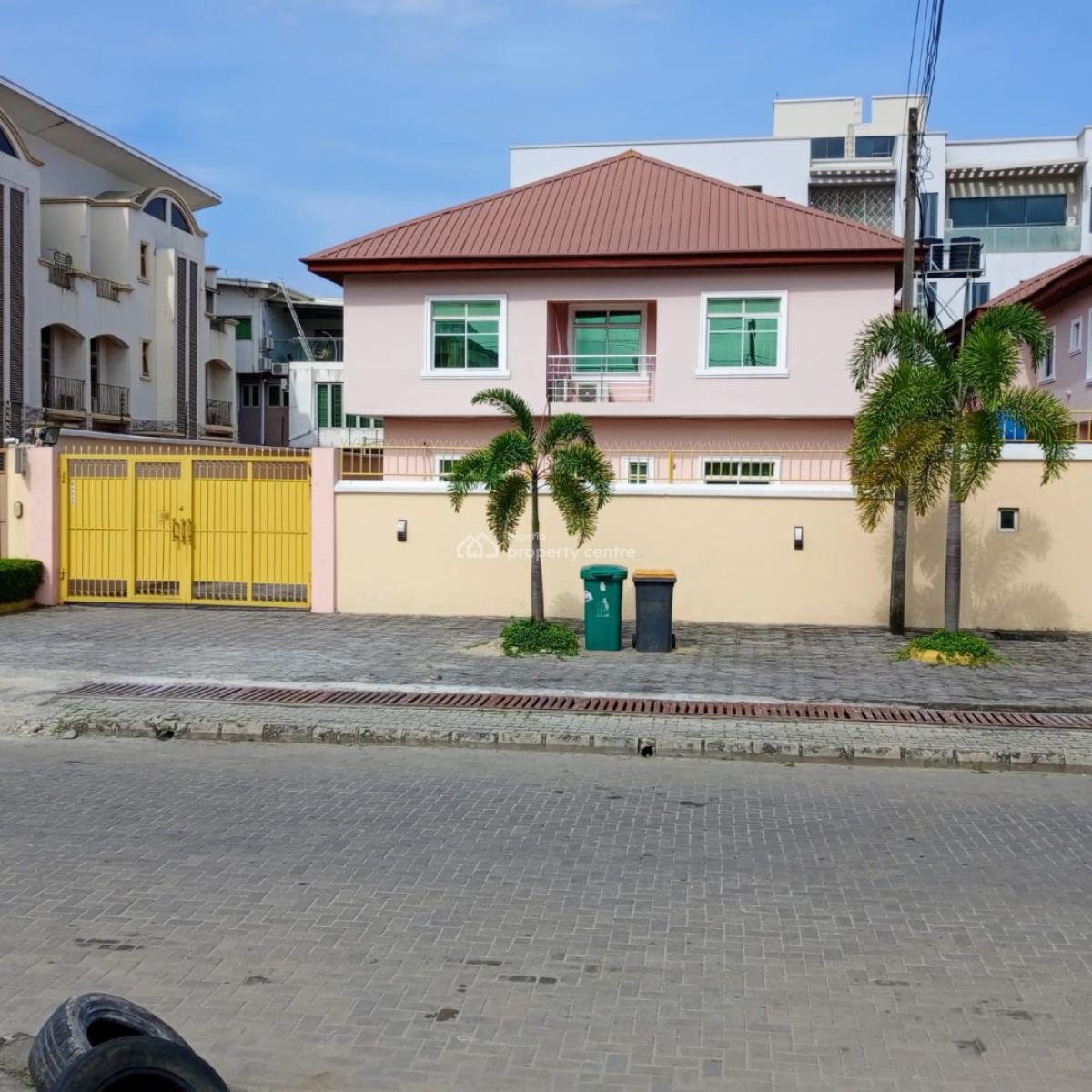 2 Blocks Comprising of 8 Units 3 Bedroom Apartments on 1,245sqm, Lekki Right Side By Petrocam Filling Station, Lekki Phase 1, Lekki, Lagos, Block of Flats for Sale
