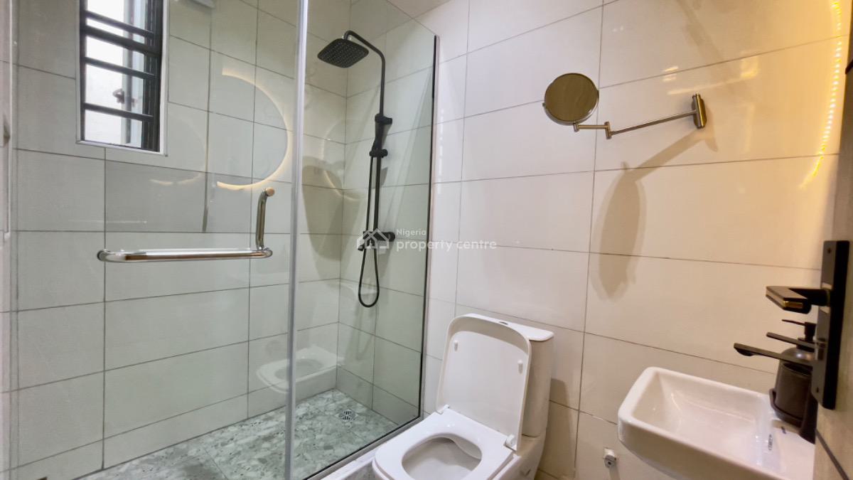 Pristine Two Bedroom Apartment, Ilasan, Lekki, Lagos, Flat / Apartment Short Let
