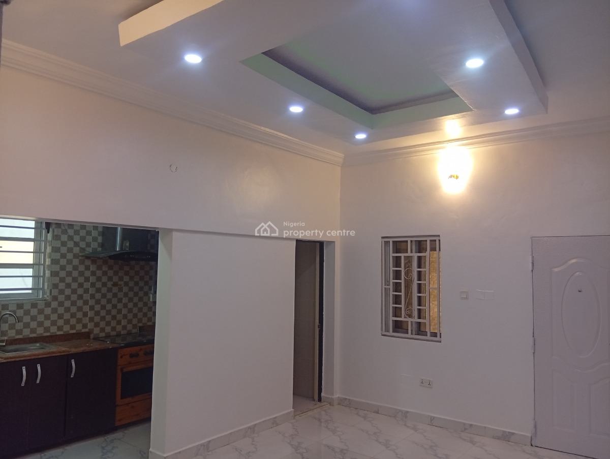 a Self Serviced 2 Bedroom Flat, Lekki Phase 1, Lekki, Lagos, Flat / Apartment for Rent