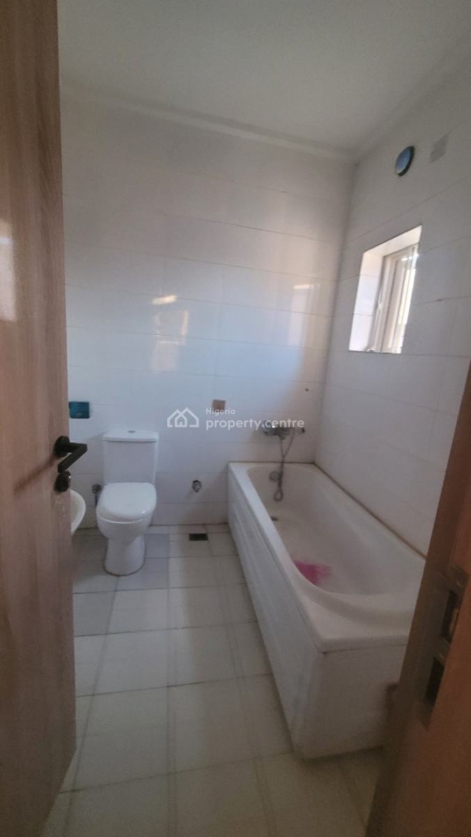 Massive Luxurious 4 Bedroom Terrace Duplex with Bq, By American International School, Durumi, Abuja, Terraced Duplex for Rent