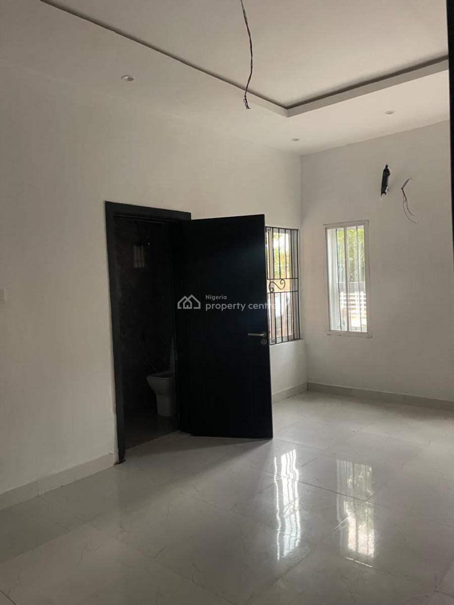 Luxury Newly Finished 3 Bedrooms Flat, Along Chevron Drive, Lekki, Lagos, Flat / Apartment for Rent