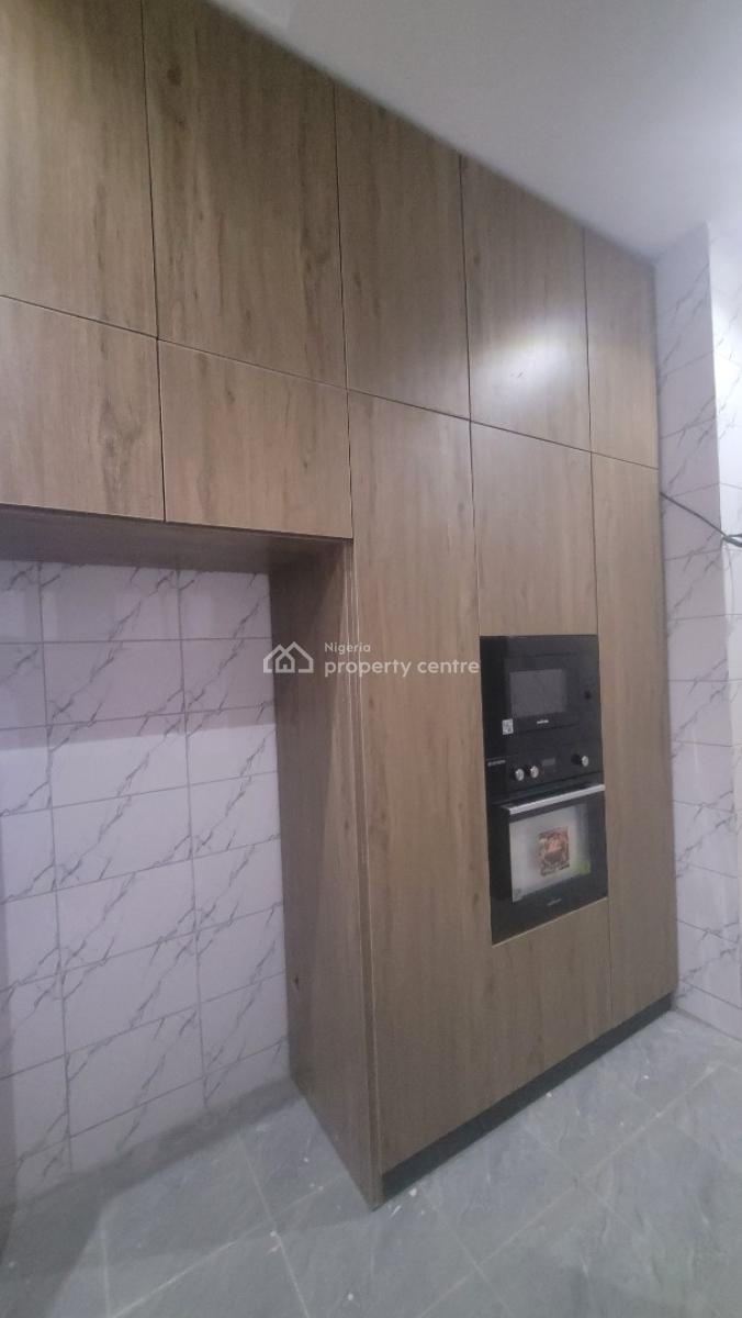 *massive Brand New 4bedroom with Bq Tarred Road*, By American International School, Durumi, Abuja, Terraced Duplex for Rent