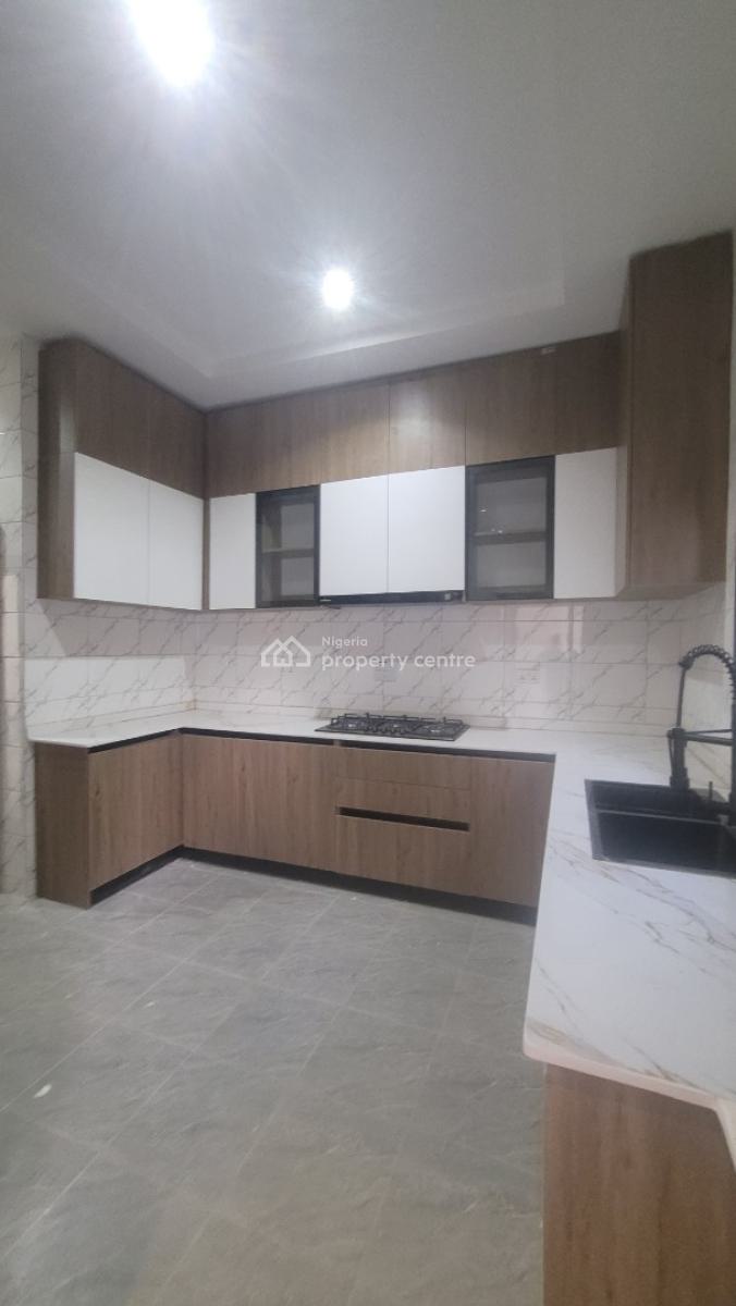 *massive Brand New 4bedroom with Bq Tarred Road*, By American International School, Durumi, Abuja, Terraced Duplex for Rent