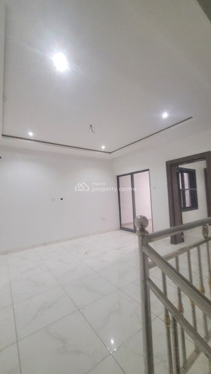 *massive Brand New 4bedroom with Bq Tarred Road*, By American International School, Durumi, Abuja, Terraced Duplex for Rent