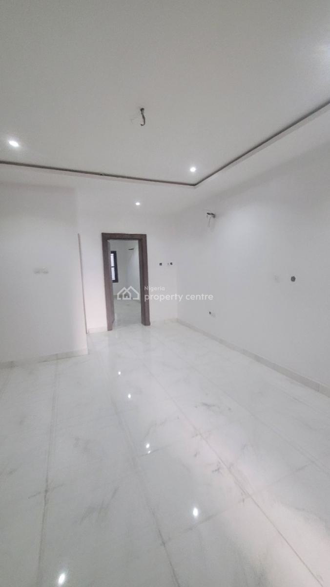 *massive Brand New 4bedroom with Bq Tarred Road*, By American International School, Durumi, Abuja, Terraced Duplex for Rent