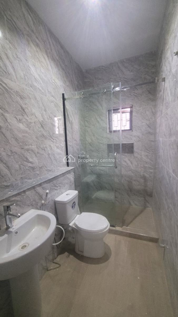*massive Brand New 4bedroom with Bq Tarred Road*, By American International School, Durumi, Abuja, Terraced Duplex for Rent
