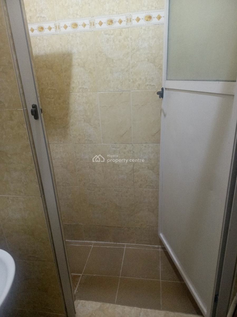2 Bedroom Apartment, Off Palace Road, Oniru, Victoria Island (vi), Lagos, Flat / Apartment for Rent