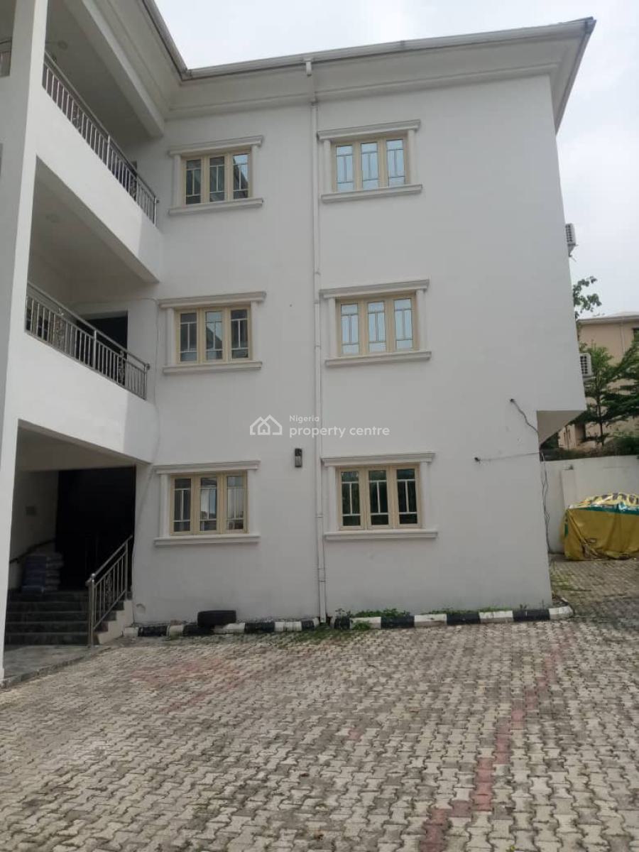 Luxury 2 Bedroom Flat with Fitted with a Standby Generator, Off Ibb Boulevard, Maitama District, Abuja, Flat / Apartment for Rent