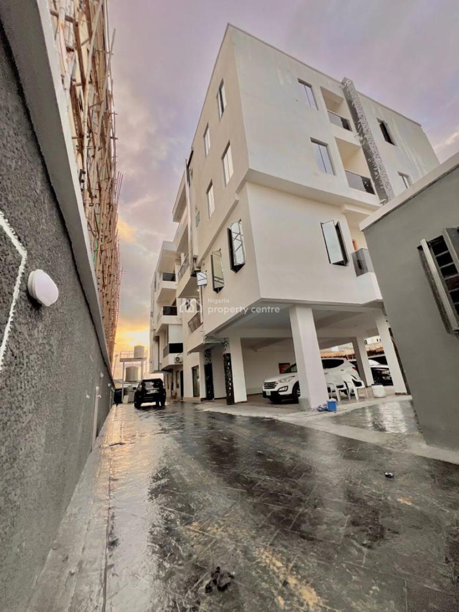Luxurious 3bedroom Apartment with a Ps5, Snooker and a Swimming Pool, Freedom Way, Lekki Phase 1, Lekki, Lagos, Flat / Apartment Short Let