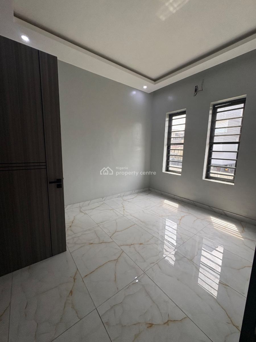 2bedroom Apartment, Lekki Phase 1 Axis, Lekki Phase 1, Lekki, Lagos, Block of Flats for Sale