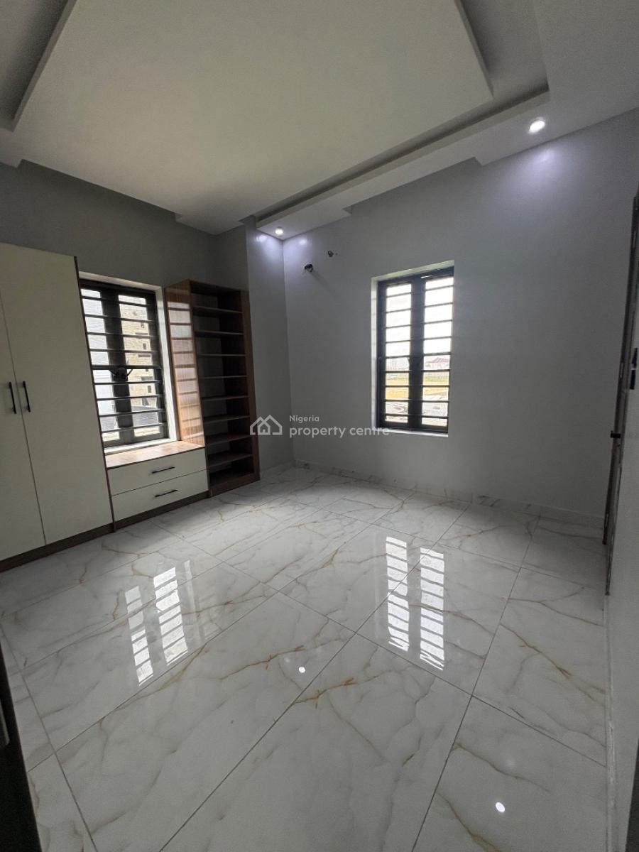2bedroom Apartment, Lekki Phase 1 Axis, Lekki Phase 1, Lekki, Lagos, Block of Flats for Sale