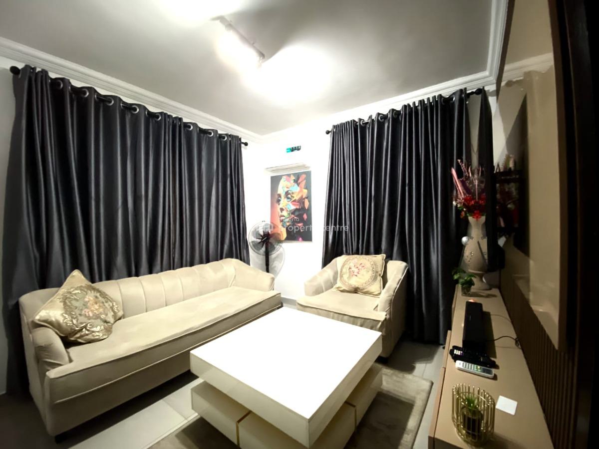 1 Bedroom Apartment, Omole Phase 1, Ikeja, Lagos, Flat / Apartment Short Let