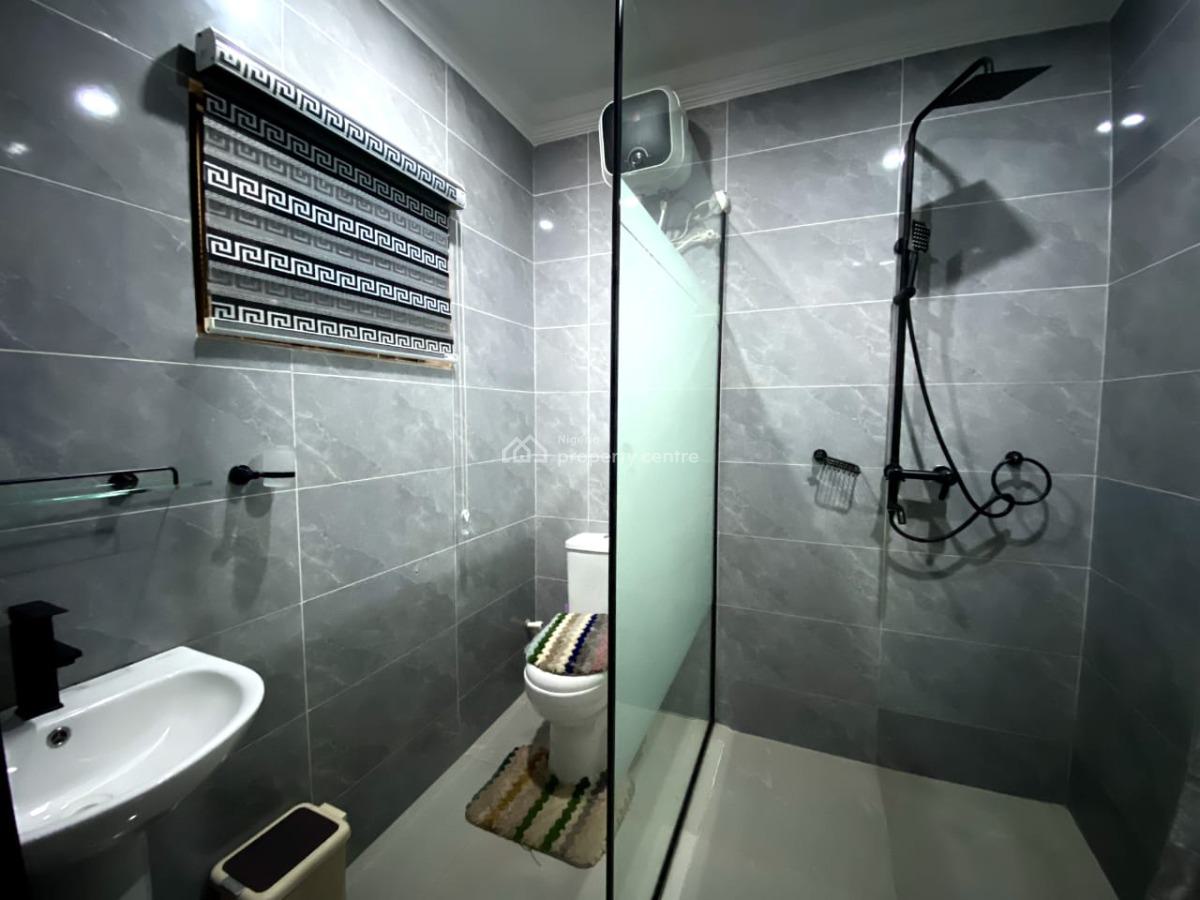 1 Bedroom Apartment, Omole Phase 1, Ikeja, Lagos, Flat / Apartment Short Let