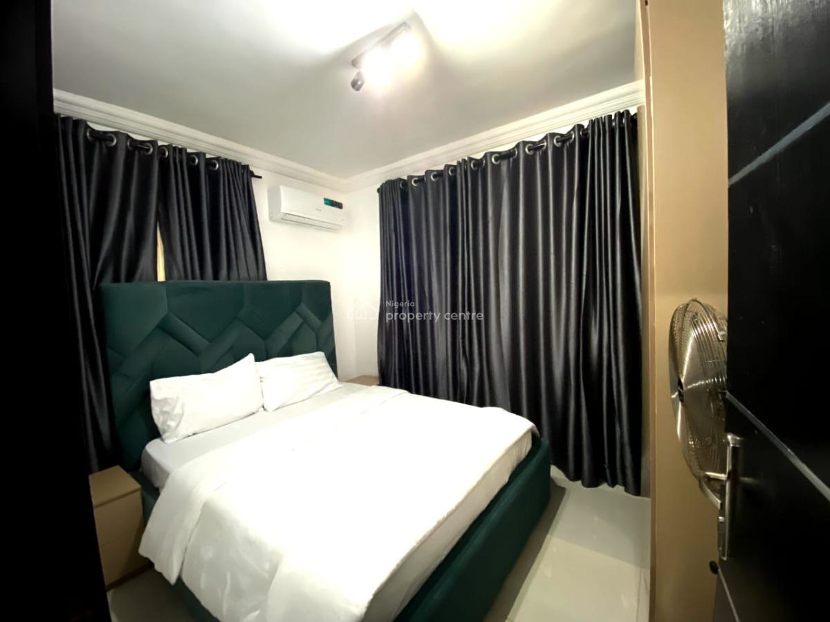 1 Bedroom Apartment, Omole Phase 1, Ikeja, Lagos, Flat / Apartment Short Let