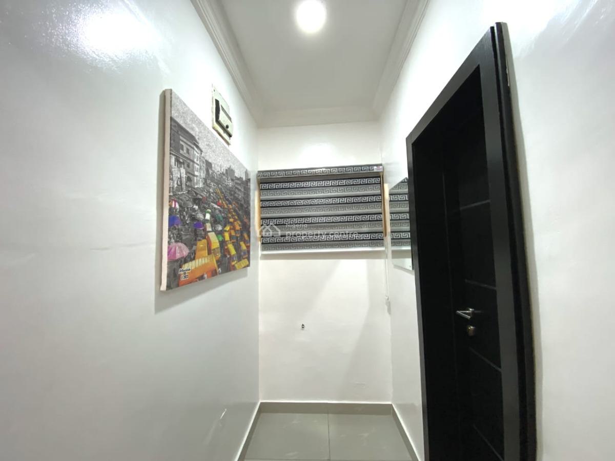 1 Bedroom Apartment, Omole Phase 1, Ikeja, Lagos, Flat / Apartment Short Let
