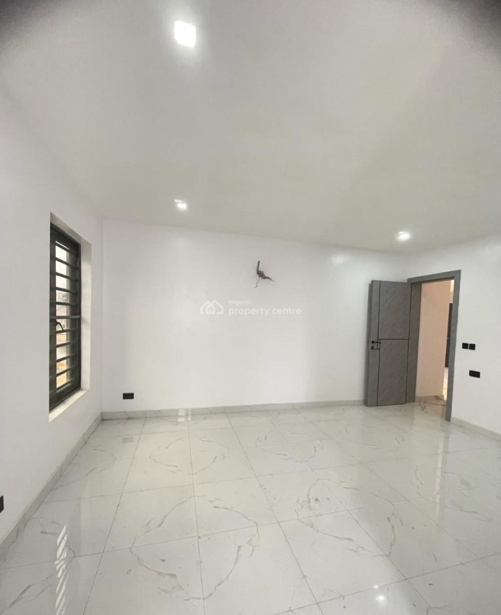 Serviced 2 Bedroom En-suite New Flat with Fitted Kitchen, Elevator, Op, Lekki Phase 1, Lekki, Lagos, Flat / Apartment for Rent