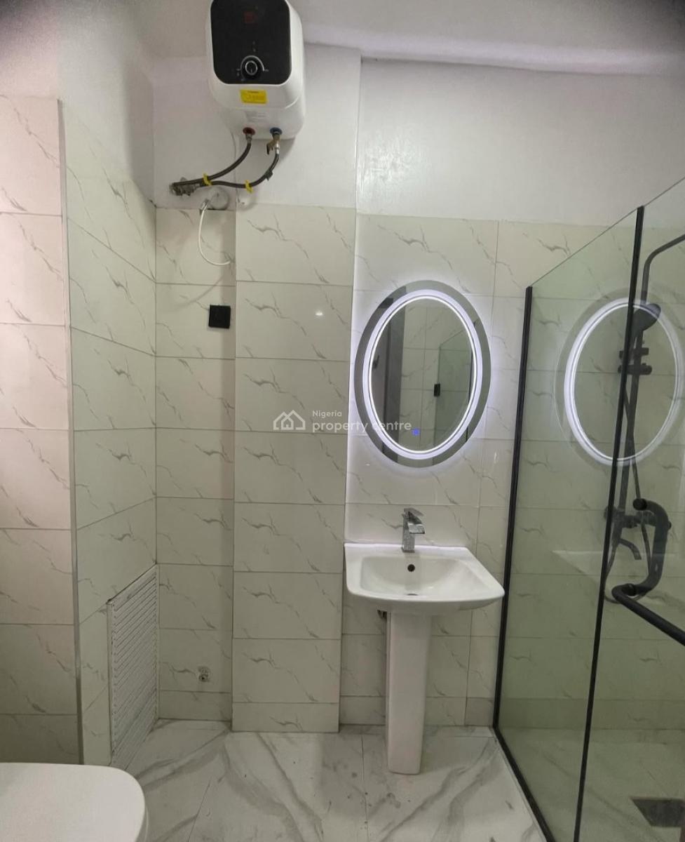 Serviced 2 Bedroom En-suite New Flat with Fitted Kitchen, Elevator, Op, Lekki Phase 1, Lekki, Lagos, Flat / Apartment for Rent