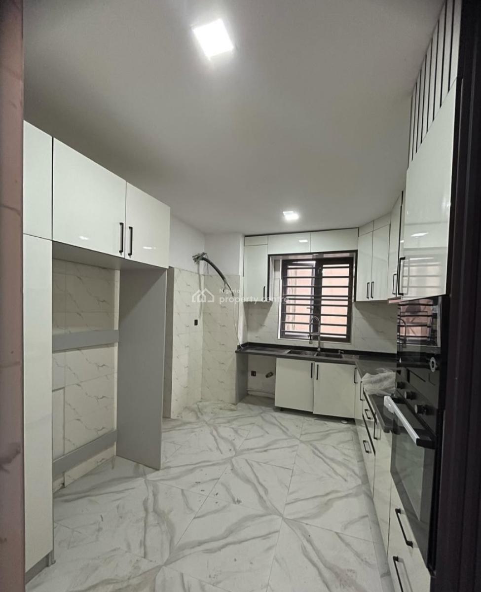 Serviced 2 Bedroom En-suite New Flat with Fitted Kitchen, Elevator, Op, Lekki Phase 1, Lekki, Lagos, Flat / Apartment for Rent