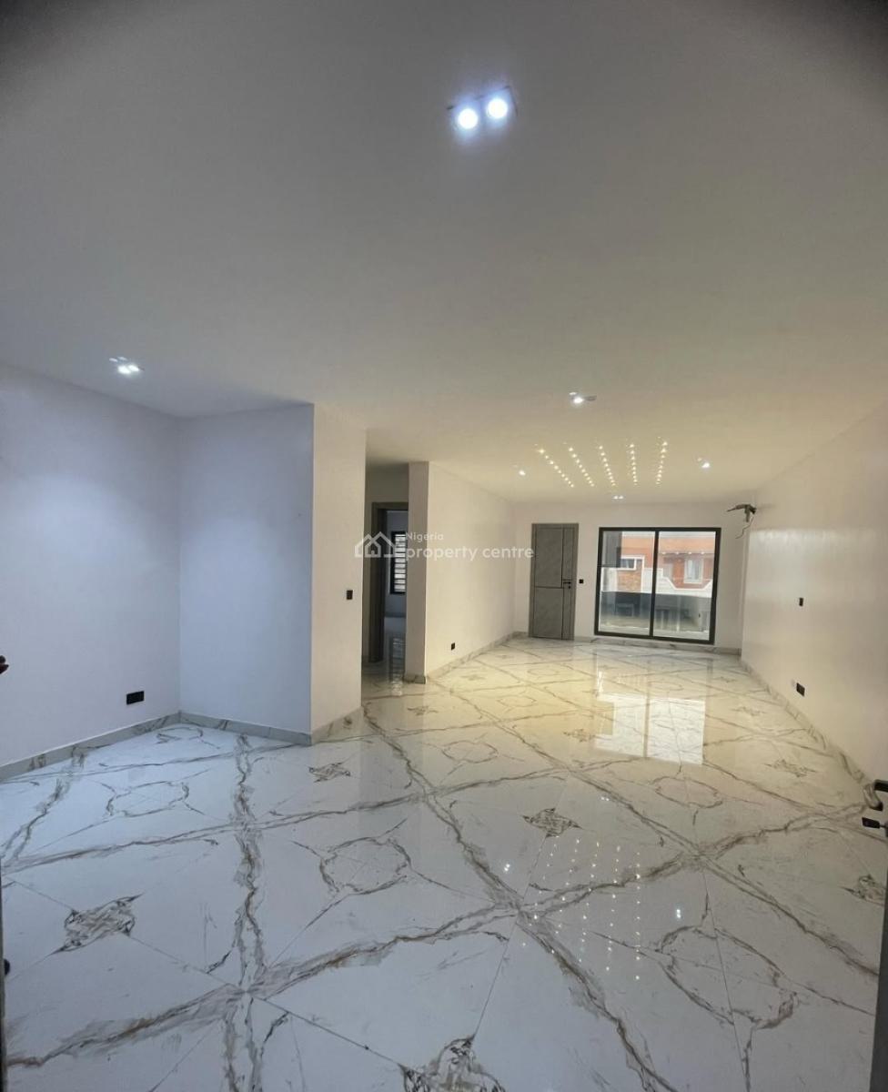 Serviced 2 Bedroom En-suite New Flat with Fitted Kitchen, Elevator, Op, Lekki Phase 1, Lekki, Lagos, Flat / Apartment for Rent