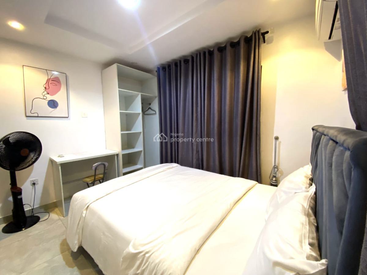 1 Bedroom Apartment, Omole Phase 1, Ikeja, Lagos, Flat / Apartment Short Let
