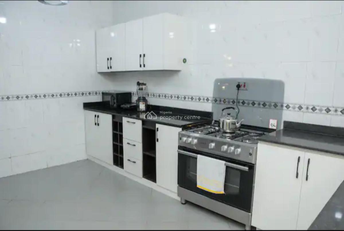 Luxury 3 Bedrooms Duplex, Off Oduduwa Crescent, Ikeja Gra, Ikeja, Lagos, Semi-detached Duplex Short Let