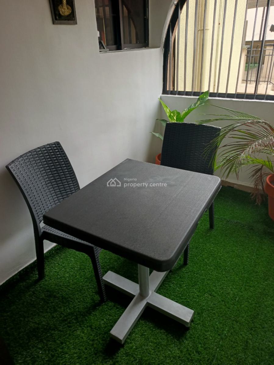 Well Furnished 2 Bedroom Apartment, Omole Phase 1, Ikeja, Lagos, Flat / Apartment Short Let