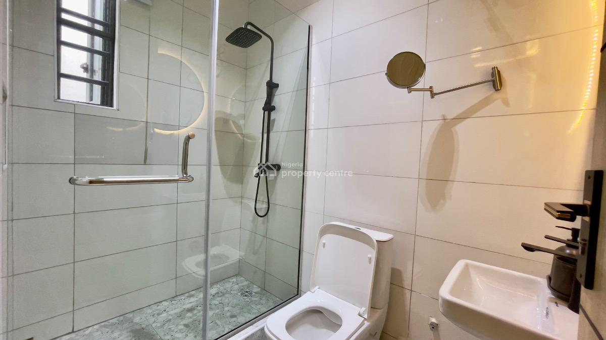 2 Bedrooms with Ps5, Pool and Gym, Ilasan New Road, Ilasan, Lekki, Lagos, Flat / Apartment Short Let