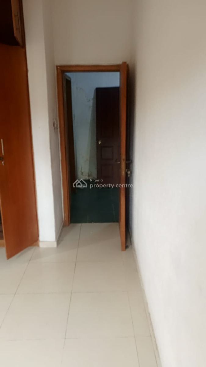 Fantastic 3 Bedroom Flat, Atlantic View Estate, Alpha Beach Road, New-road Bustop, Igbo Efon, Lekki, Lagos, Flat / Apartment for Rent
