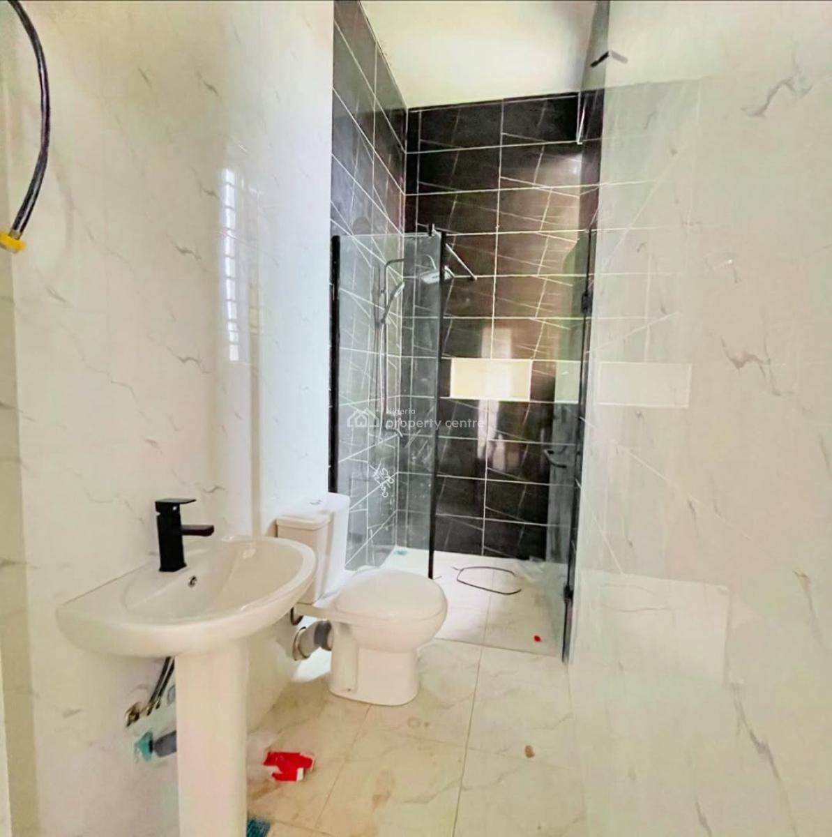 2 Bedroom Apartments with Gym, Swimming Pool -- Governors Consent, Off Aro Ologolo Road, Ologolo, Lekki, Lagos, Flat / Apartment for Sale
