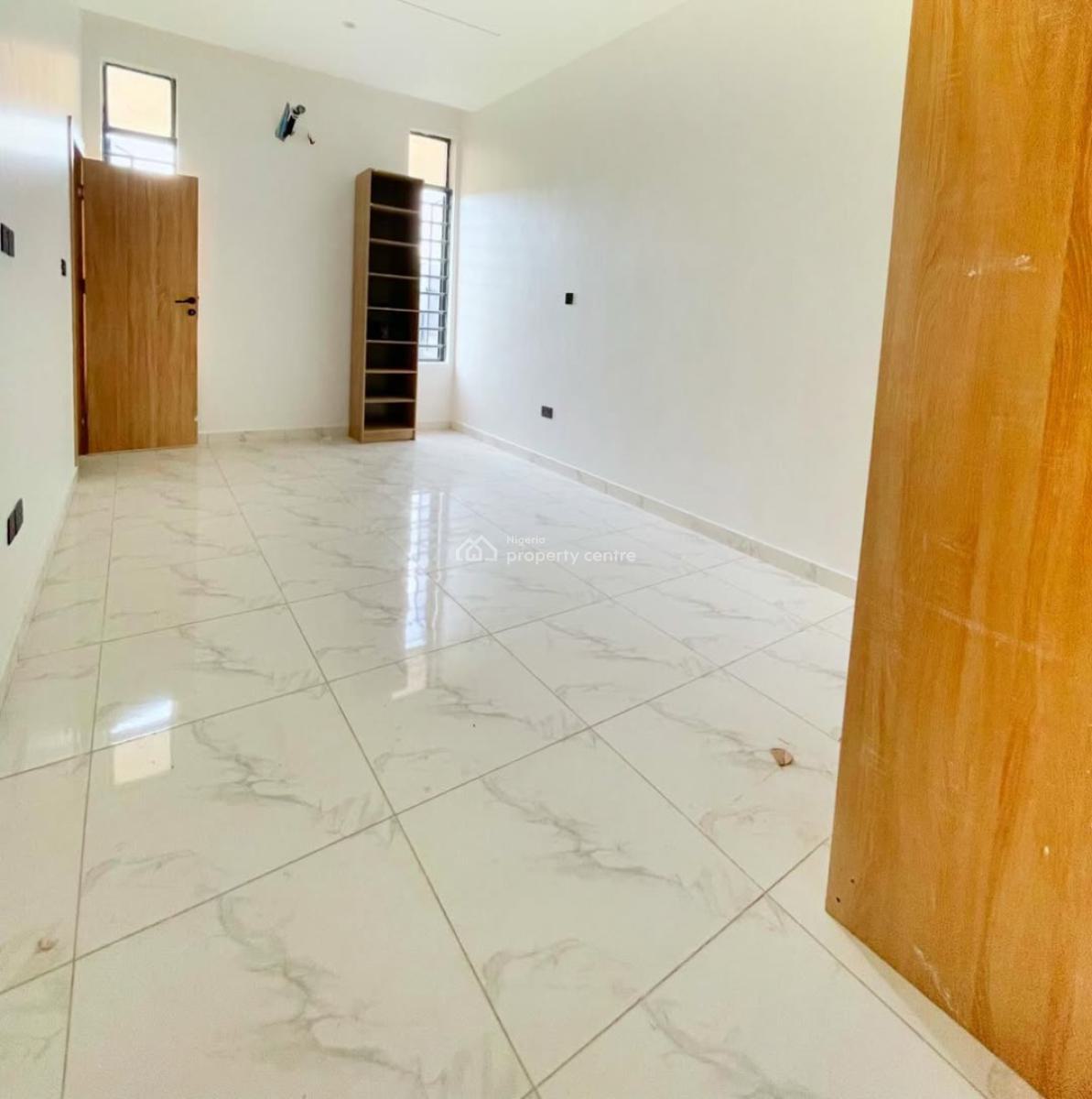 2 Bedroom Apartments with Gym, Swimming Pool -- Governors Consent, Off Aro Ologolo Road, Ologolo, Lekki, Lagos, Flat / Apartment for Sale
