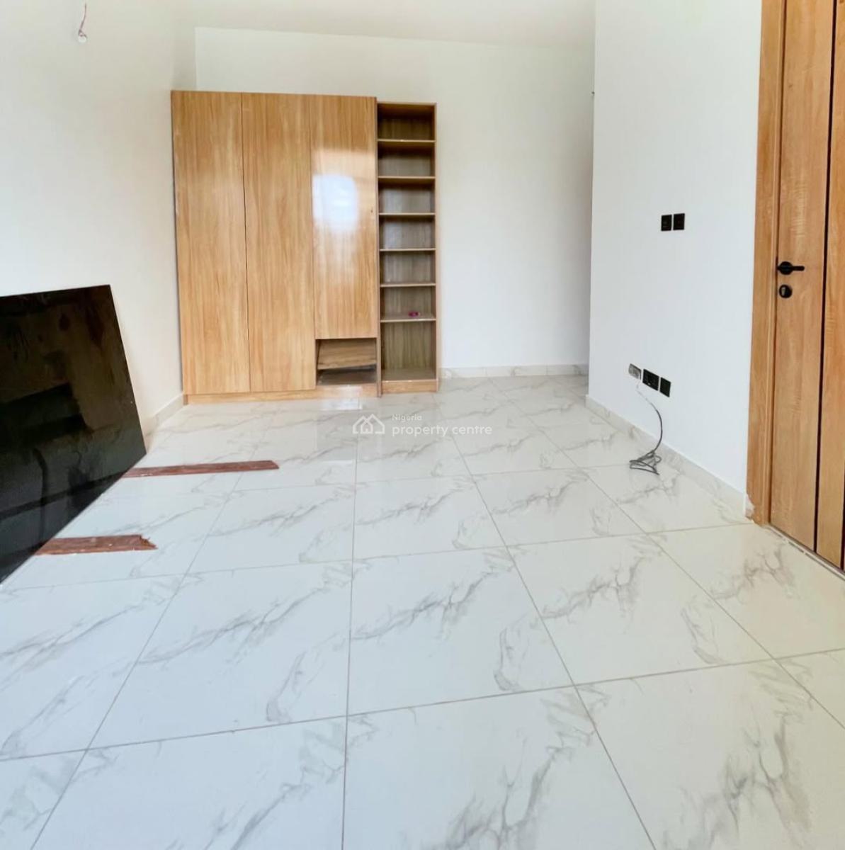 2 Bedroom Apartments with Gym, Swimming Pool -- Governors Consent, Off Aro Ologolo Road, Ologolo, Lekki, Lagos, Flat / Apartment for Sale