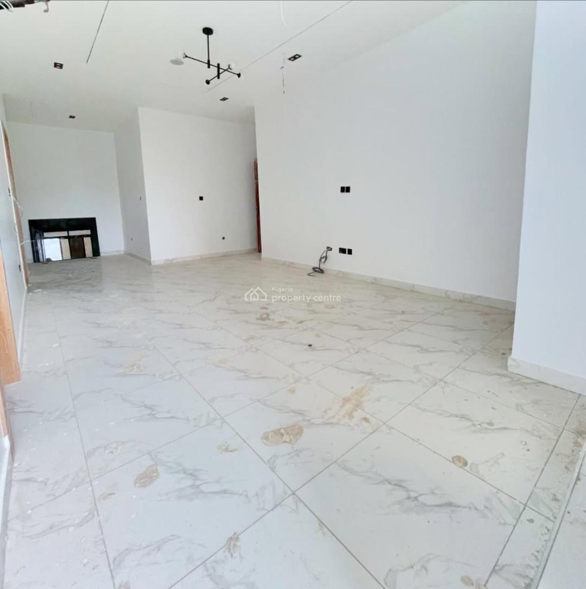 2 Bedroom Apartments with Gym, Swimming Pool -- Governors Consent, Off Aro Ologolo Road, Ologolo, Lekki, Lagos, Flat / Apartment for Sale