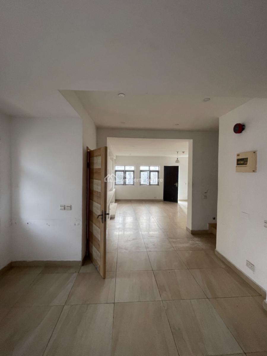 4 Bedroom Mainsonatte Duplex, Ologolo Lekki Lagos, Ologolo, Lekki, Lagos, Semi-detached Duplex for Rent