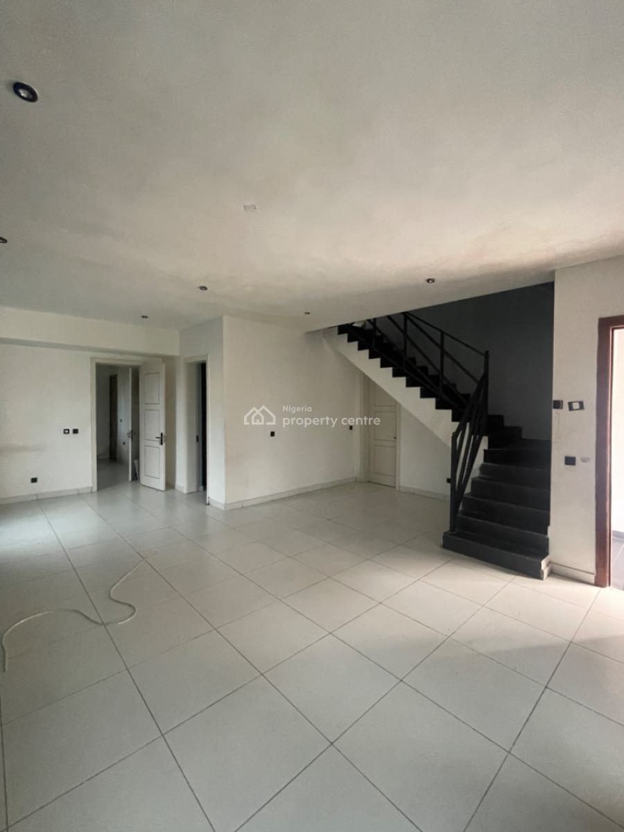 4 Bedroom Mainsonatte Duplex, Ologolo Lekki Lagos, Ologolo, Lekki, Lagos, Semi-detached Duplex for Rent