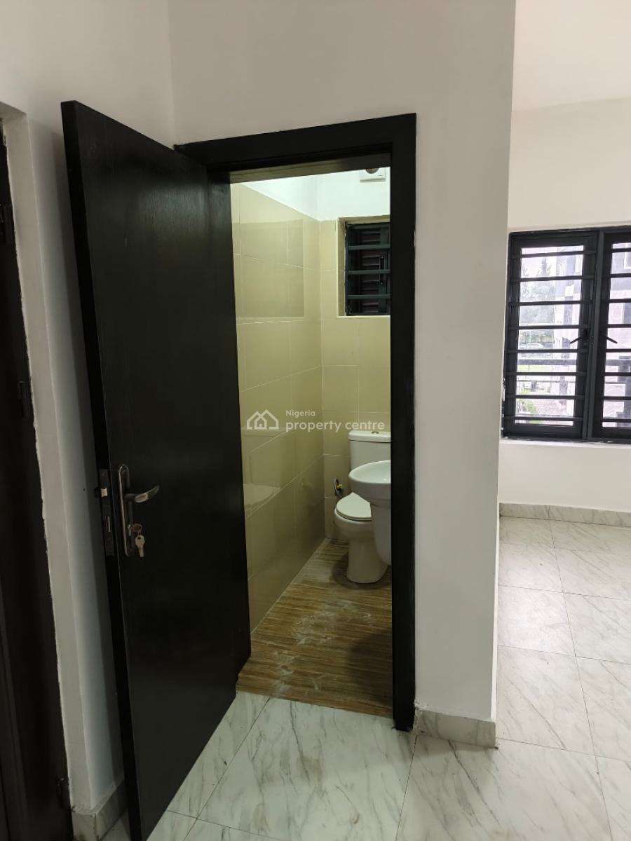 *fully Serviced 2 Bedroom Flat in a Prime Estate ,24/7 Light, Ikota, Lekki, Lagos, Flat / Apartment for Rent