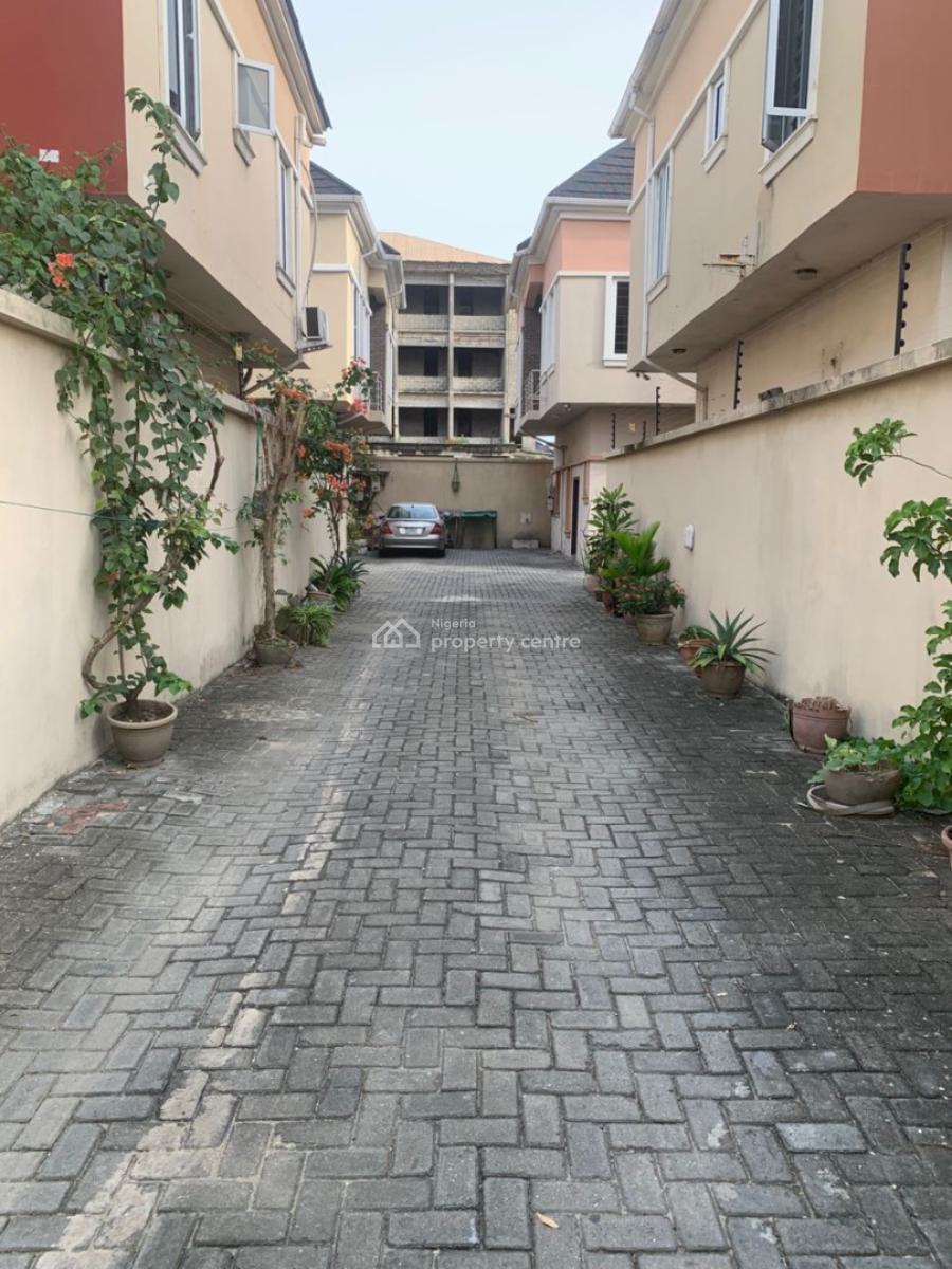 Nice Secure Estate Luxury 3 Bedroom Semi Detached Duplex with Bq, Ologolo Lekki, Lekki, Lagos, Semi-detached Duplex for Sale