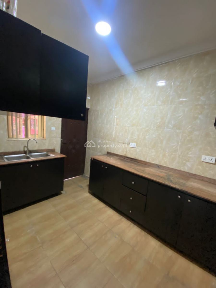 Executive 2bedrooms Luxury Apartment, Badore Road, Ajah, Lagos, Flat / Apartment for Rent