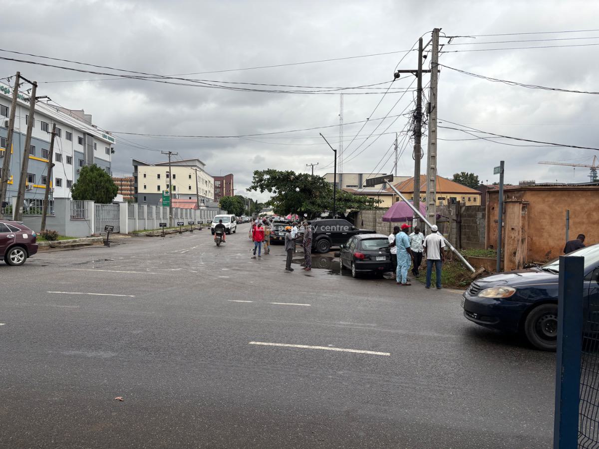 Best Deal- Exciting Corner-piece Prime Land on Offer, Asabi Cole Street, Agidingbi, Ikeja, Lagos, Mixed-use Land for Sale