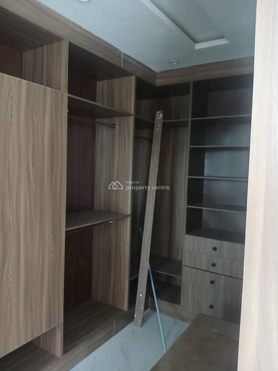 Luxury 4 Bedrooms Terrace Duplex at Lekki Phase 1 ( Lekki Proper ), Lekki Phase 1, Lekki, Lagos, Terraced Duplex for Rent