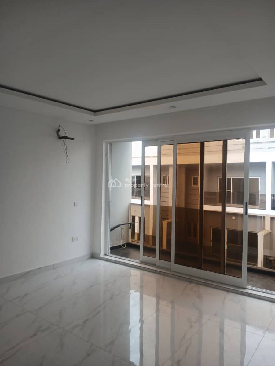 Luxury 4 Bedrooms Terrace Duplex at Lekki Phase 1 ( Lekki Proper ), Lekki Phase 1, Lekki, Lagos, Terraced Duplex for Rent