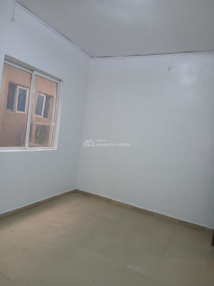 Very Beautiful Serene Self, Yaba, Lagos, Self Contain (single Rooms) for Rent