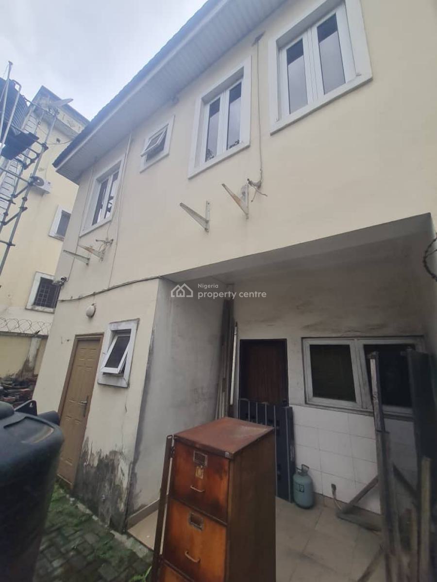 5 Bedrooms Semi Detached with a Bq in a Serene and Gated Estate Idado, Idado, Lekki, Lagos, Semi-detached Duplex for Rent