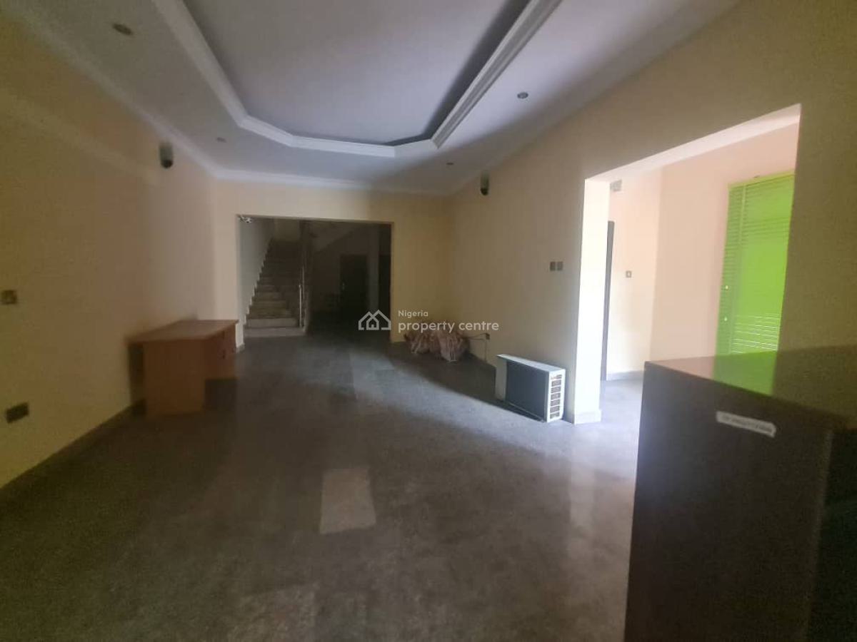 5 Bedrooms Semi Detached with a Bq in a Serene and Gated Estate Idado, Idado, Lekki, Lagos, Semi-detached Duplex for Rent