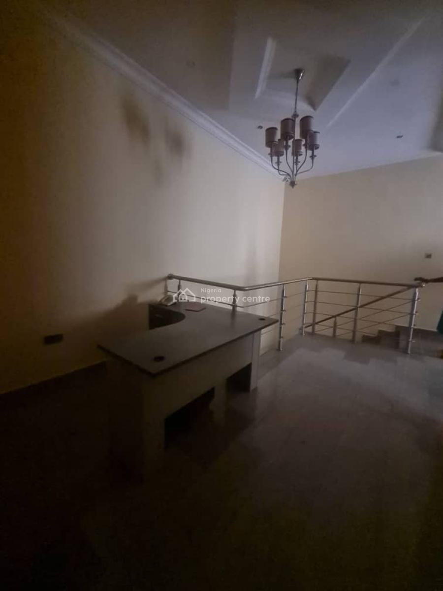 5 Bedrooms Semi Detached with a Bq in a Serene and Gated Estate Idado, Idado, Lekki, Lagos, Semi-detached Duplex for Rent