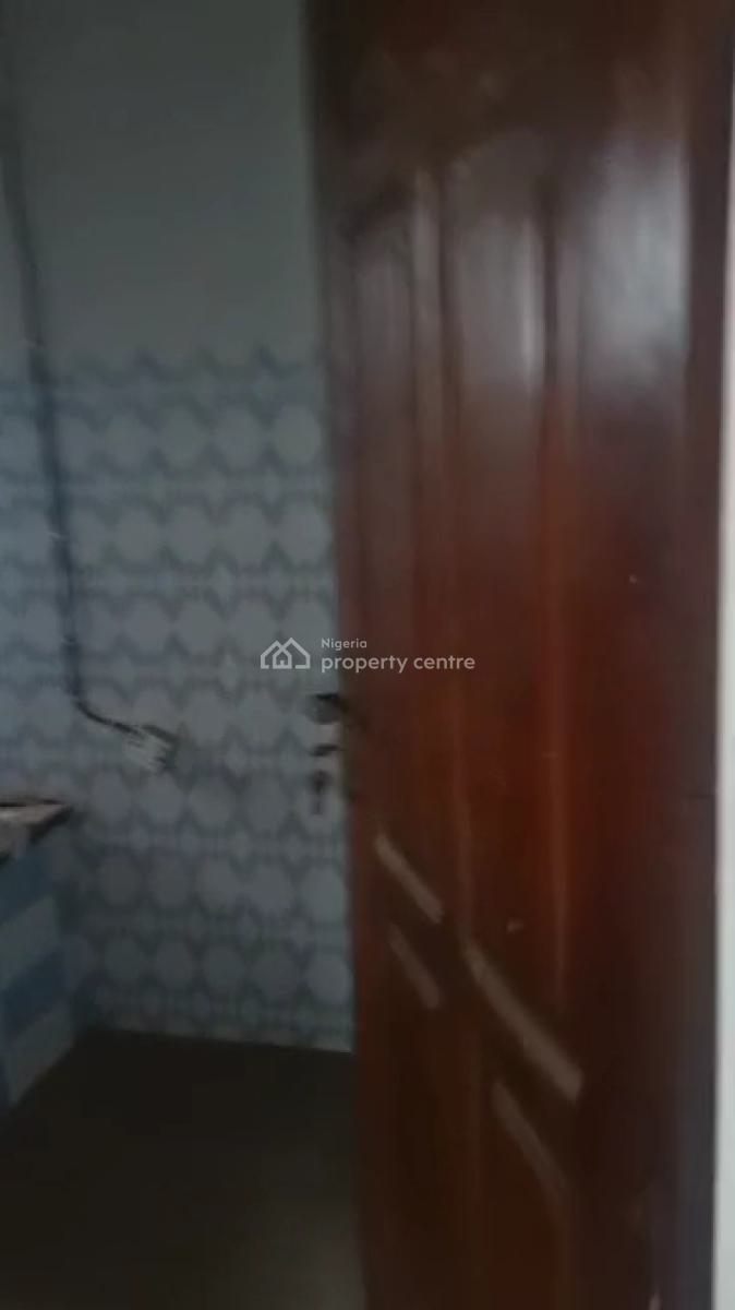 Executive 3 Bedroom Flat Pop, Iroko Estate, Isheri Olofin. Lasu- Igando Road., Igando, Ikotun, Lagos, Flat / Apartment for Rent