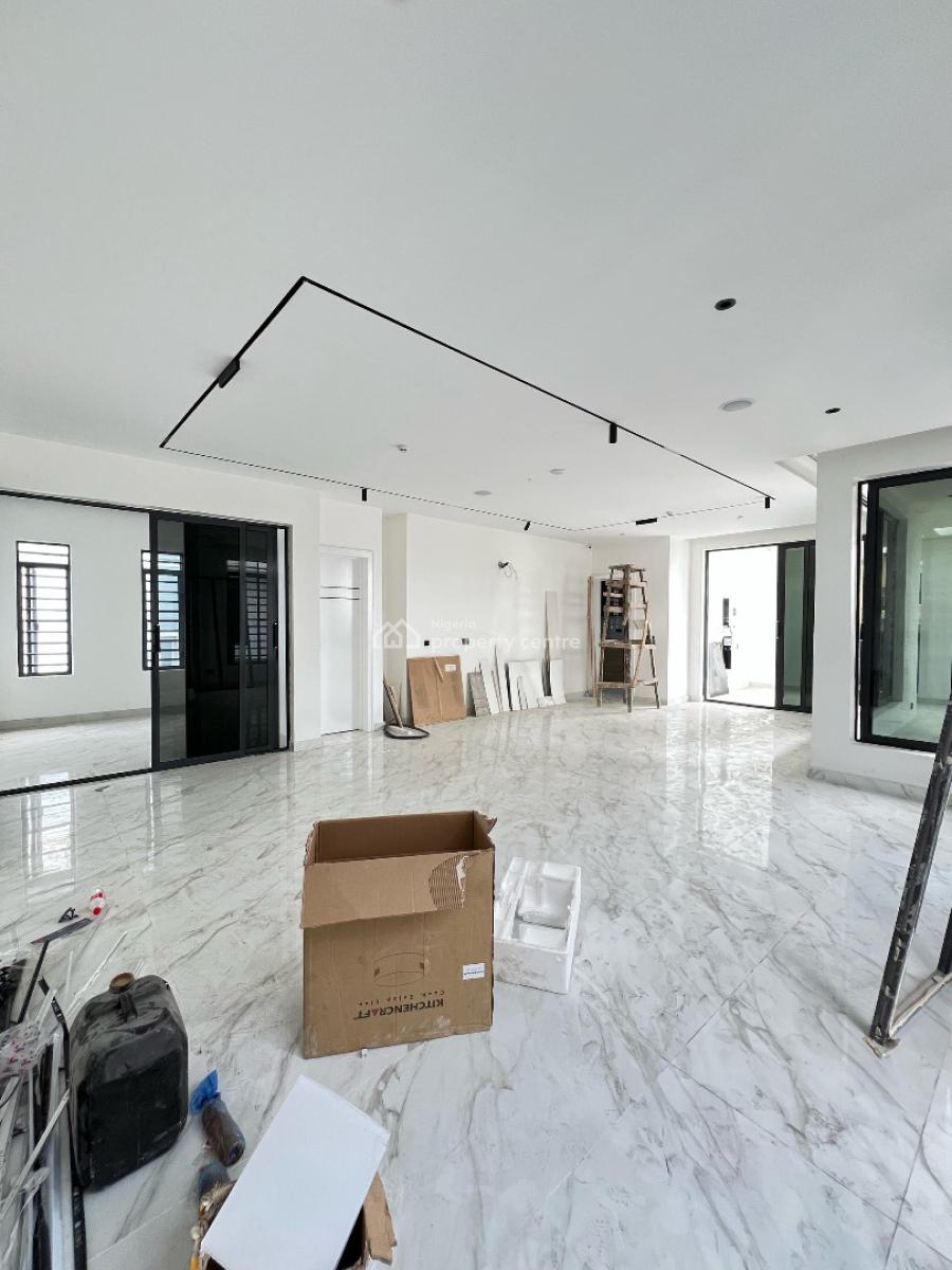 Contemporary 4 Bedroom Penthouse with Elevator, Inverters, and Bq, Lekki Phase 1, Lekki, Lagos, House for Sale