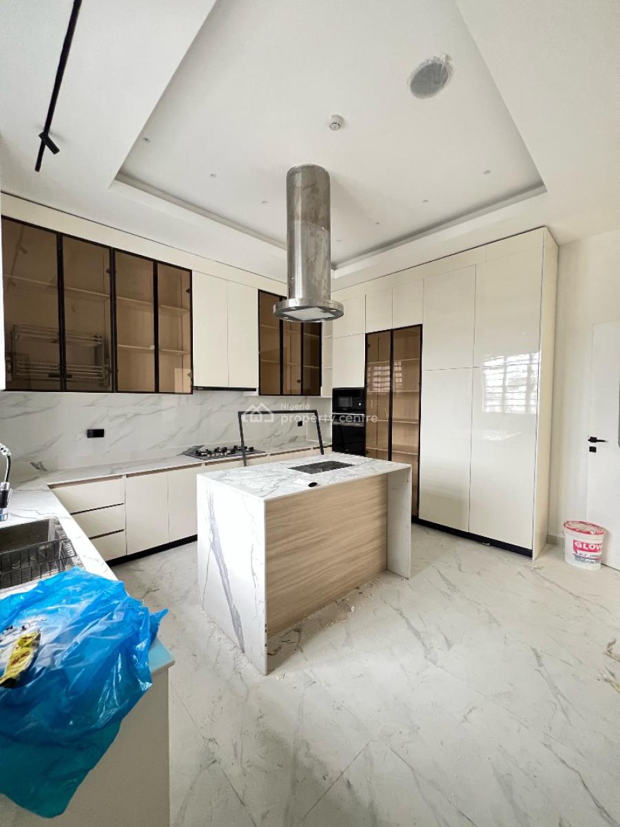 Contemporary 4 Bedroom Penthouse with Elevator, Inverters, and Bq, Lekki Phase 1, Lekki, Lagos, House for Sale