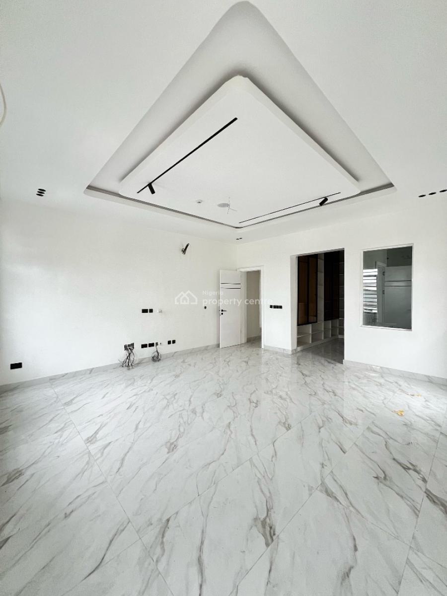 Contemporary 4 Bedroom Penthouse with Elevator, Inverters, and Bq, Lekki Phase 1, Lekki, Lagos, House for Sale