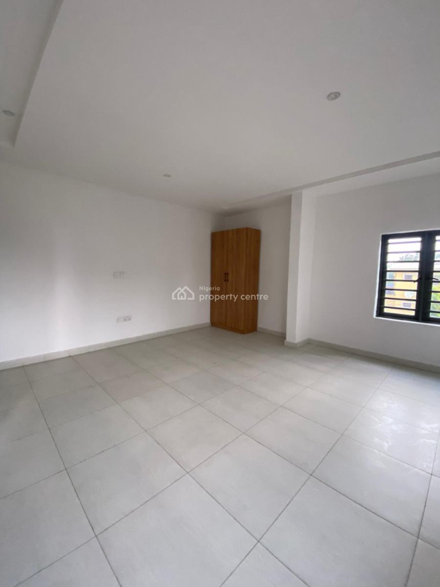 2 Bedroom Apartment with Pool & Elevator, Lekki Phase 1, Lekki, Lagos, Flat / Apartment for Sale